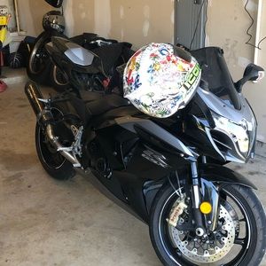 Meet your Posher, Raymond